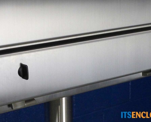 IO352813-4X-Monitor-Enclosure-Operator-Roke-IceStation-ITSENCLOSURES